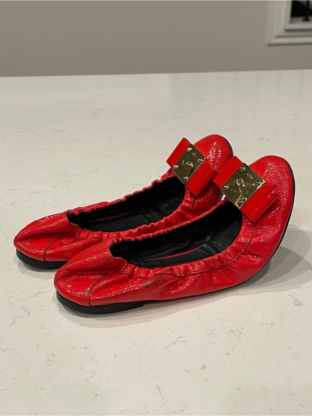 FENDI Red Leather Elastic Ballet Flats with Gold Accent 38